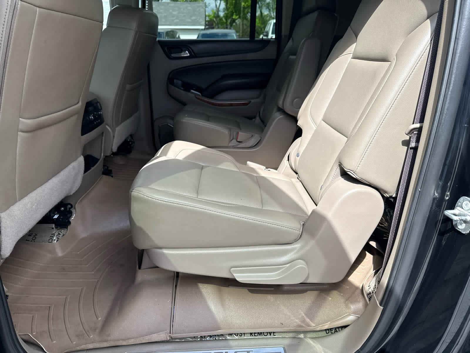 Used 2018 Chevrolet Suburban Premier w/ Max Trailering Package AWD/4WD image 13