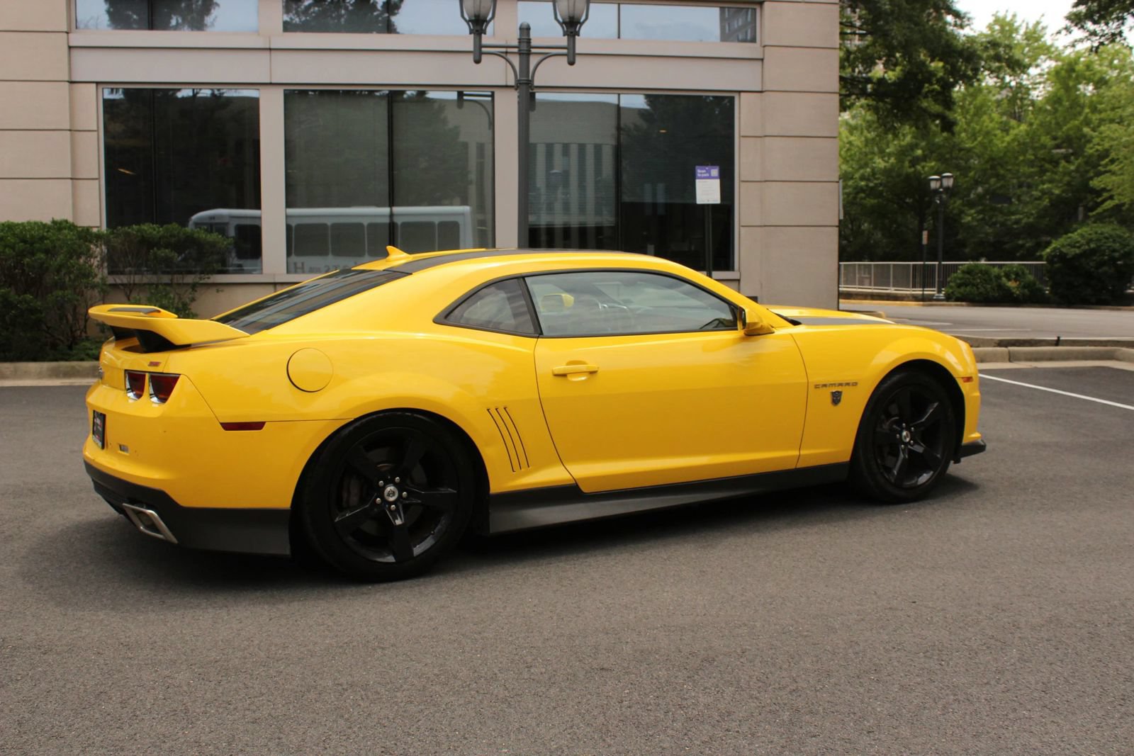 Used 2012 Chevrolet Camaro SS w/ Transformers 3 Edition RWD image 7