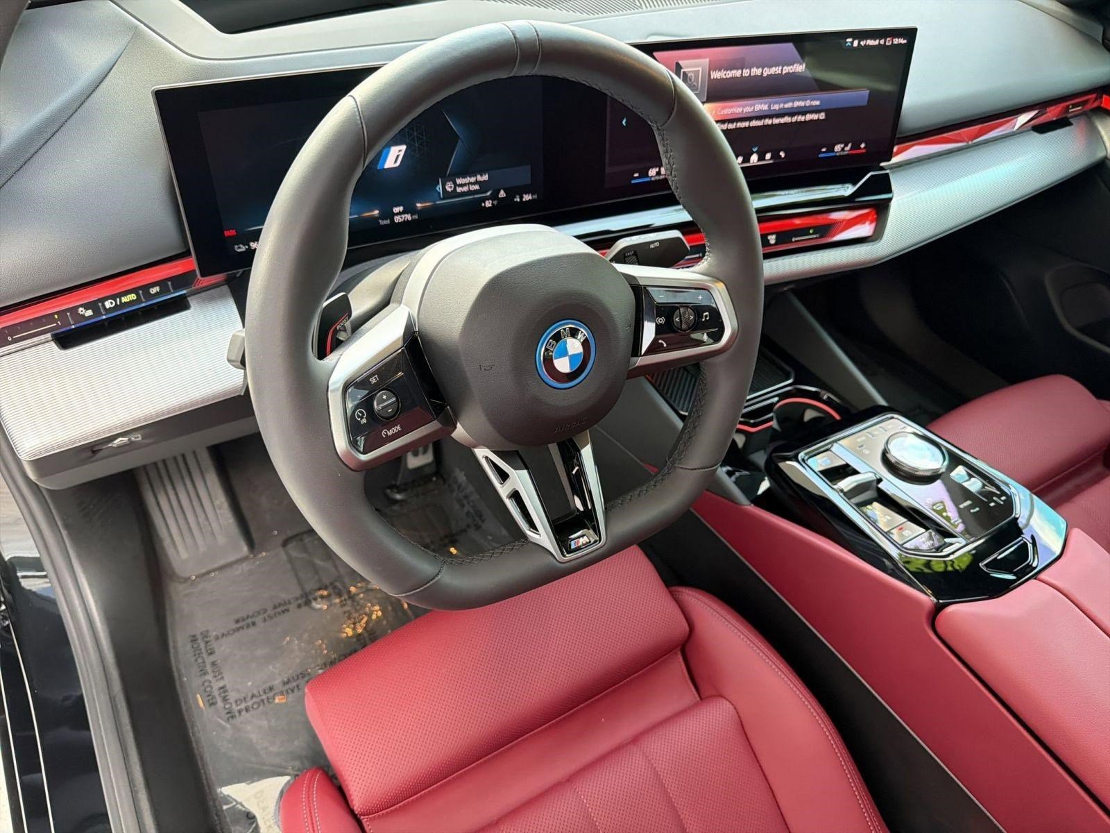 Used 2026 BMW i5 eDrive40 w/ M Sport Package RWD image 4