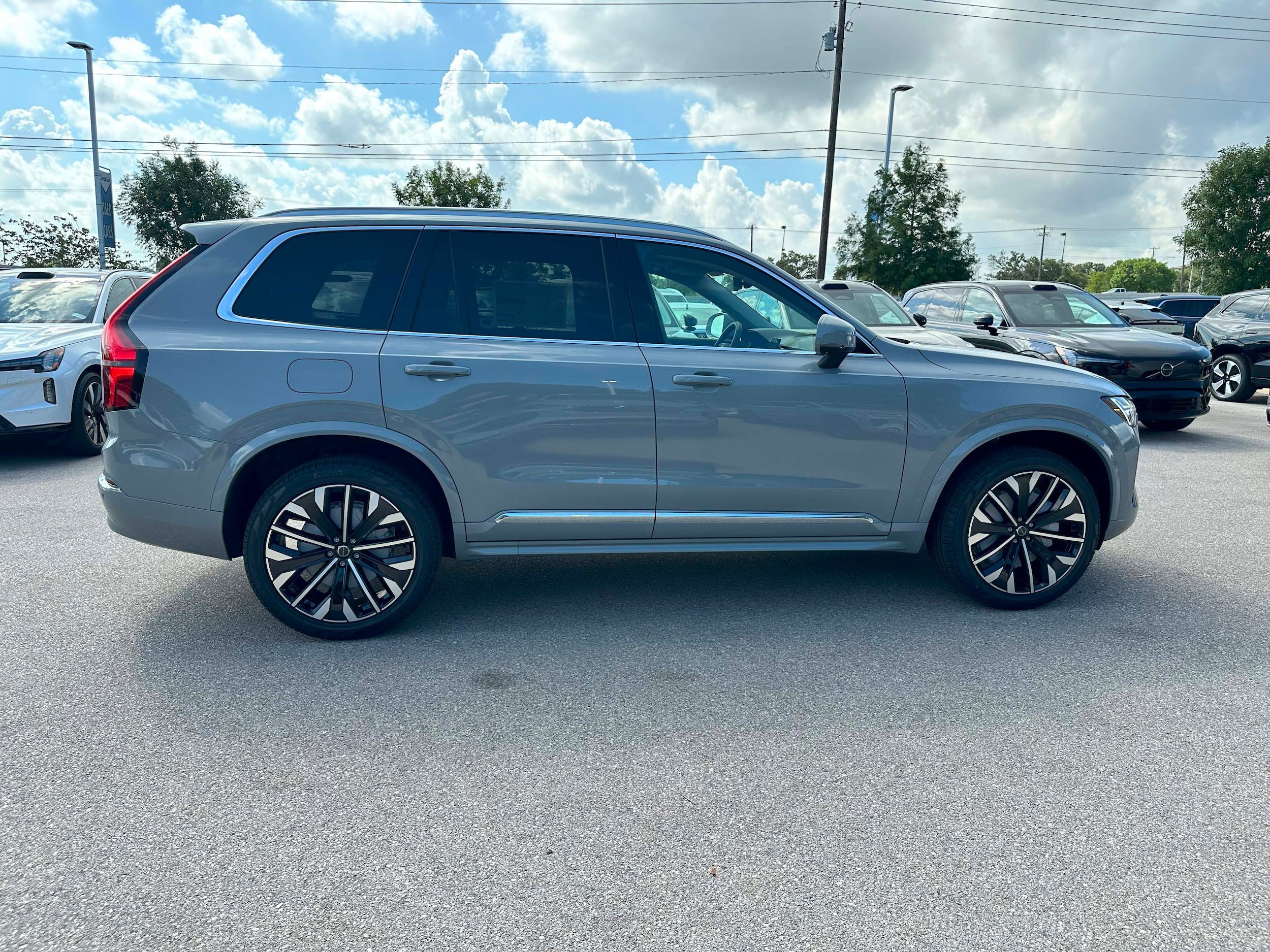 Used 2026 Volvo XC90 B6 Core AWD/4WD image 7