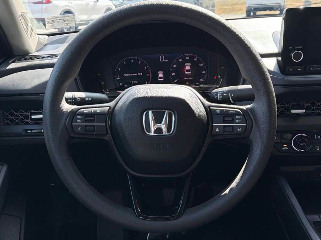Used 2025 Honda Accord SE image 17