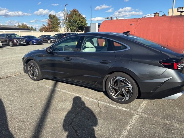 Used 2024 Hyundai Sonata SEL w/ Convenience Package