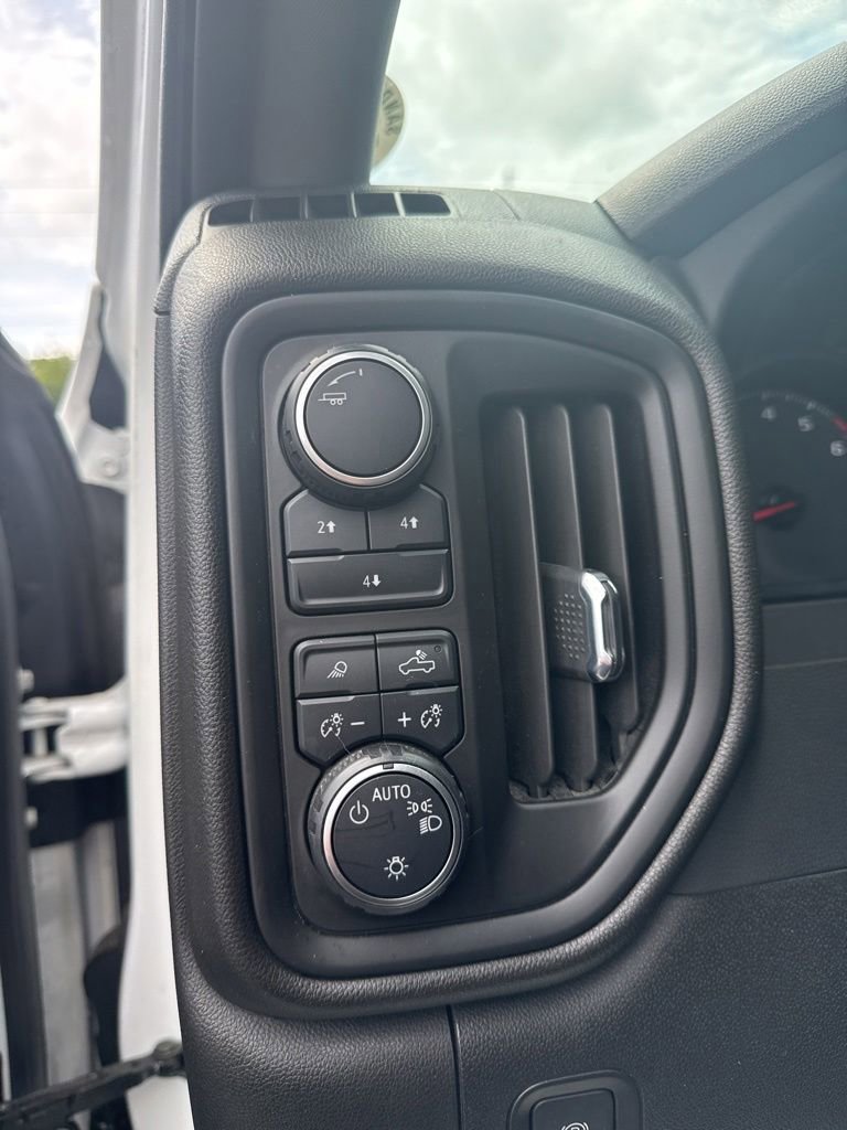 Used 2024 Chevrolet Silverado 2500 Custom w/ Custom Convenience Package AWD/4WD image 14