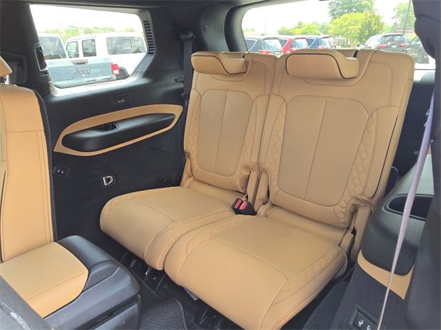 New 2025 Jeep Grand Cherokee L Summit image 7