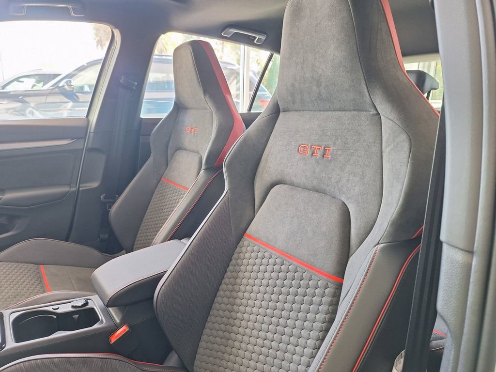New 2026 Volkswagen GTI SE image 11