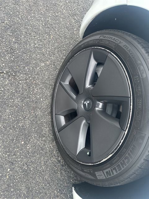 Used 2023 Tesla Model 3 Standard Range RWD image 13