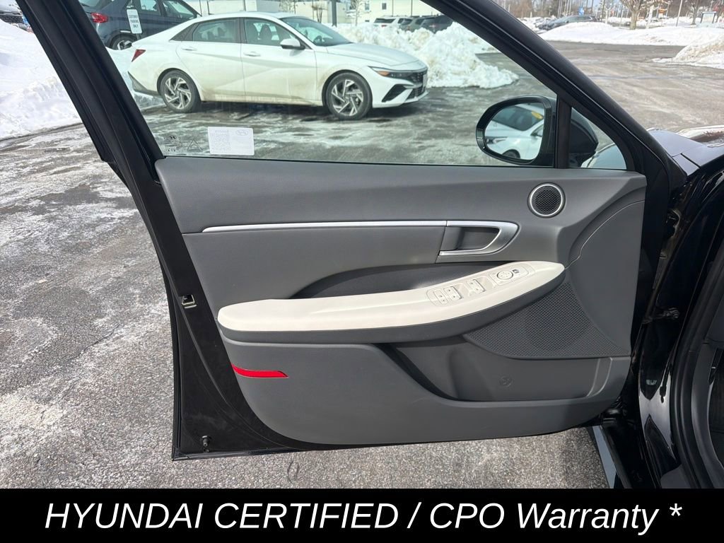 Certified 2024 Hyundai Sonata SEL w/ Convenience Package image 12