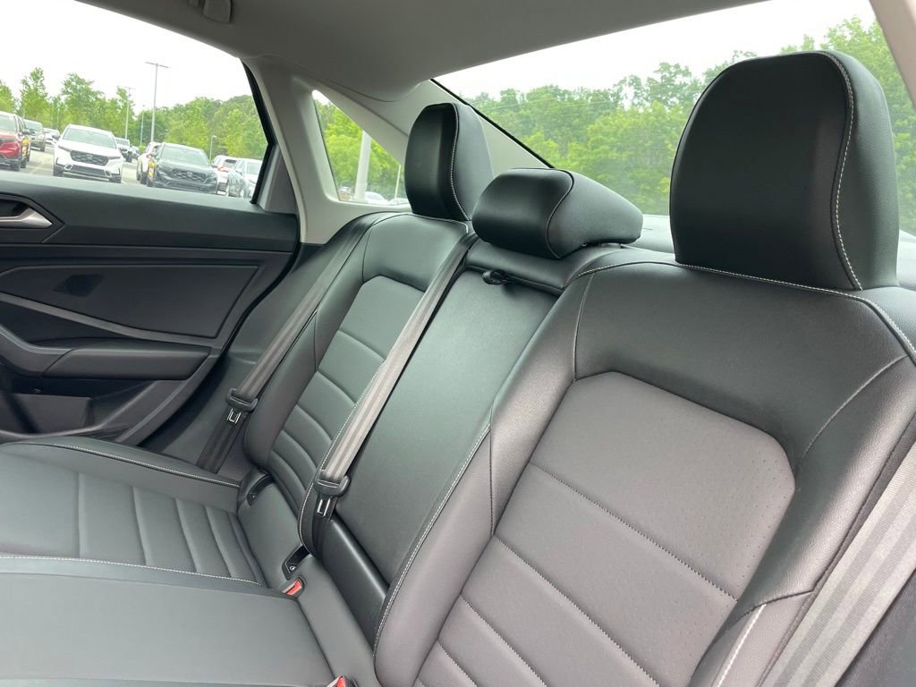 Used 2022 Volkswagen Jetta SE FWD image 39