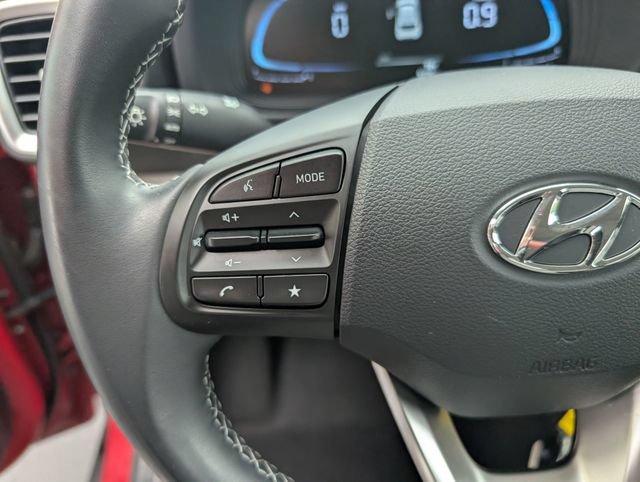 Used 2023 Hyundai Venue SEL w/ Cargo Package FWD image 14