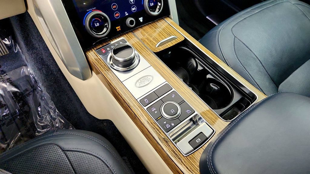 Used 2019 Land Rover Range Rover HSE AWD/4WD image 16