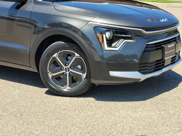 Used 2023 Kia Niro EX FWD image 6