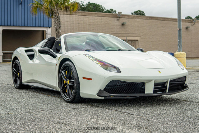 Used 2017 Ferrari 488 Spider image 11