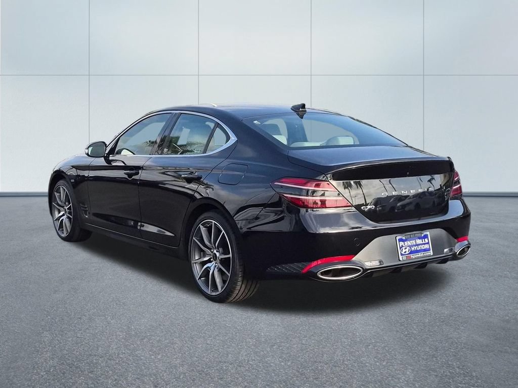 Used 2025 Genesis G70 2.5T RWD image 4