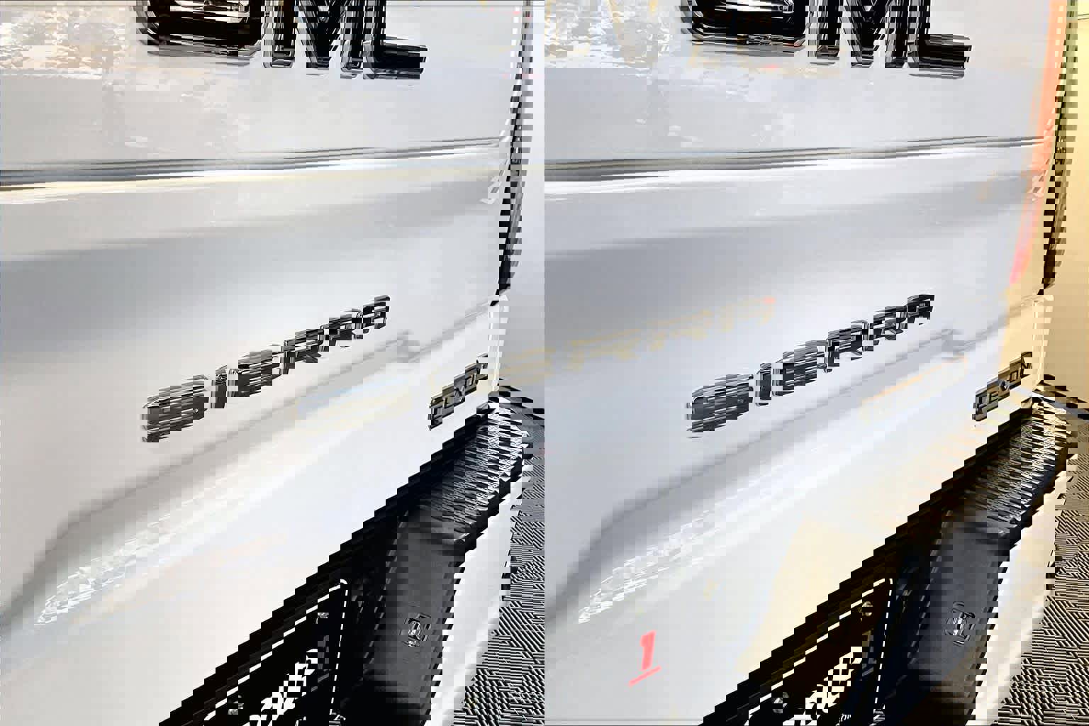 Used 2025 GMC Sierra 1500 Elevation w/ Preferred Package image 30