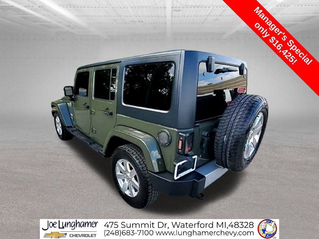 Used 2015 Jeep Wrangler Unlimited Sahara w/ Dual Top Group AWD/4WD image 7