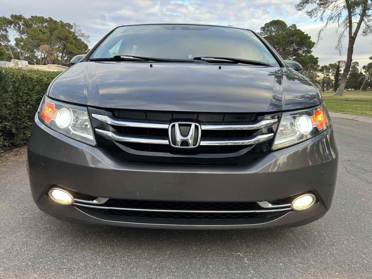 Used 2015 Honda Odyssey Touring image 8