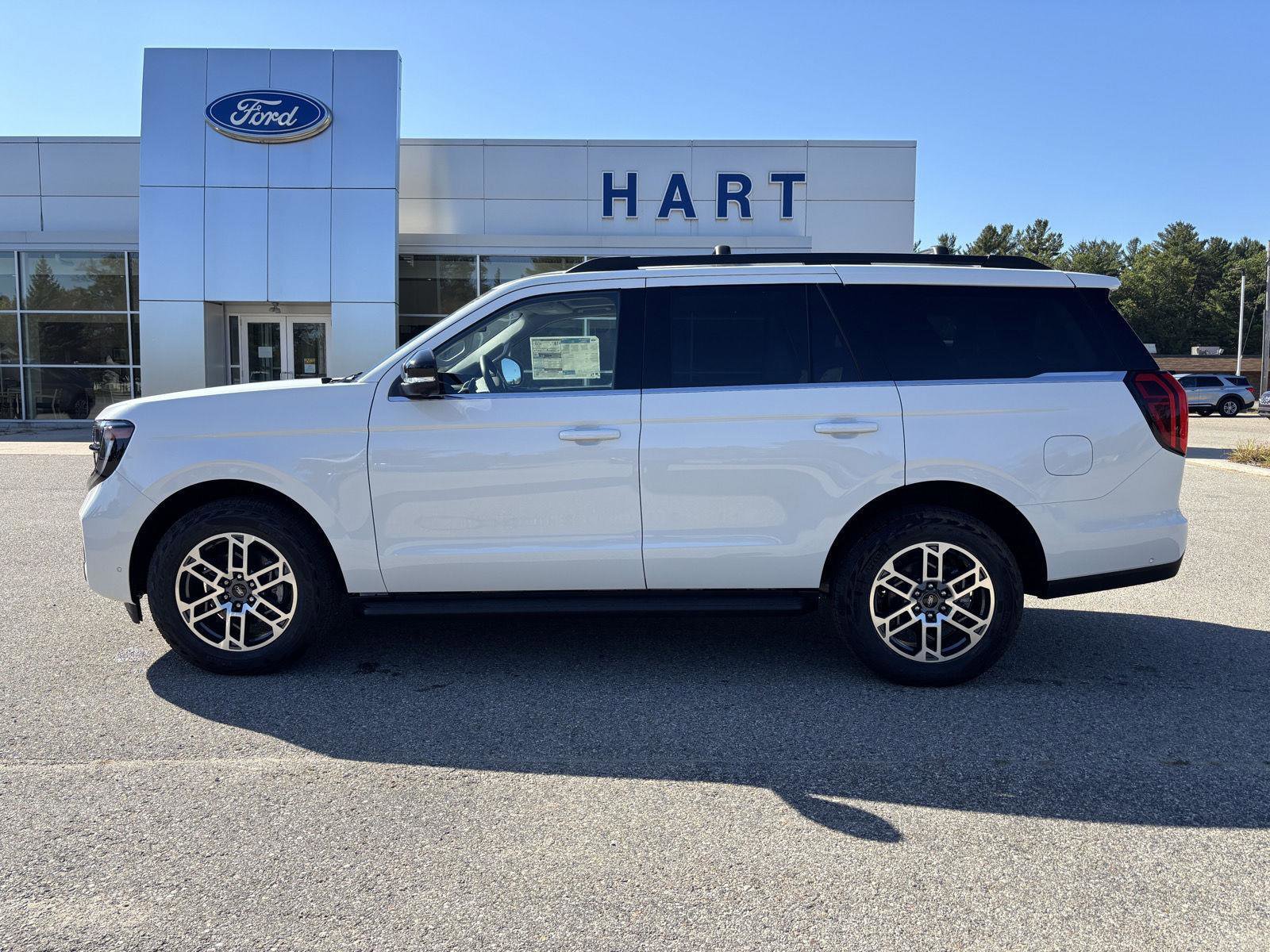 New 2025 Ford Expedition Active image 6
