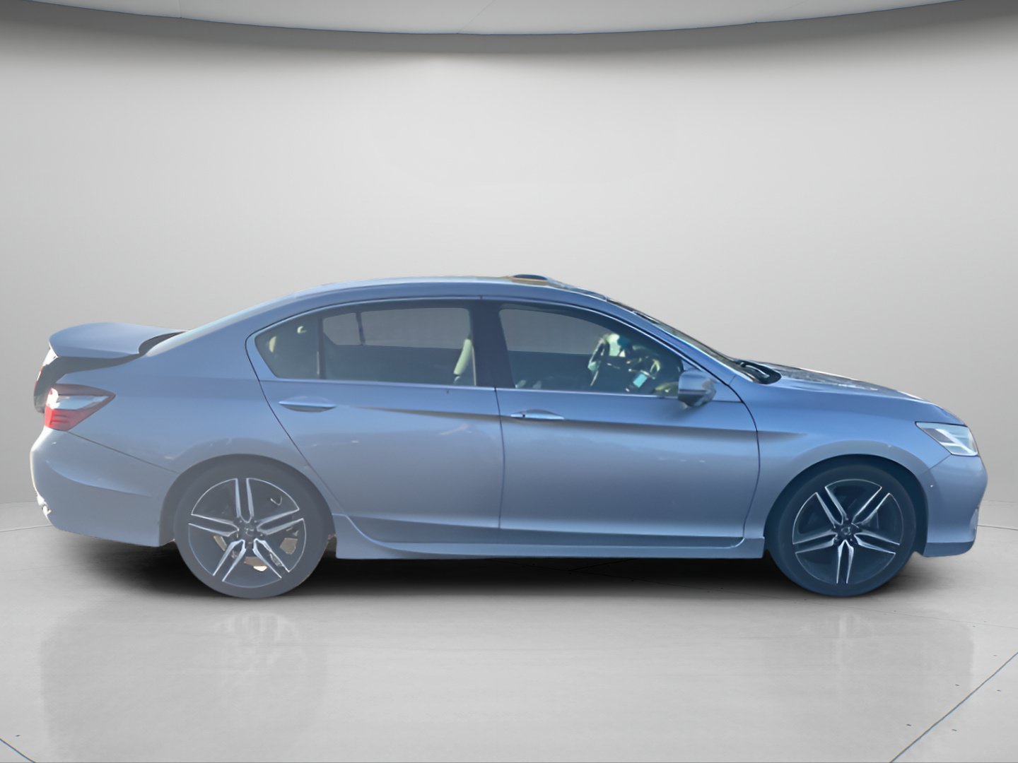 Used 2017 Honda Accord Touring image 6