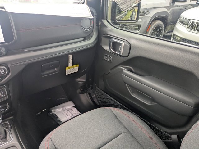 New 2025 Jeep Gladiator Rubicon image 15