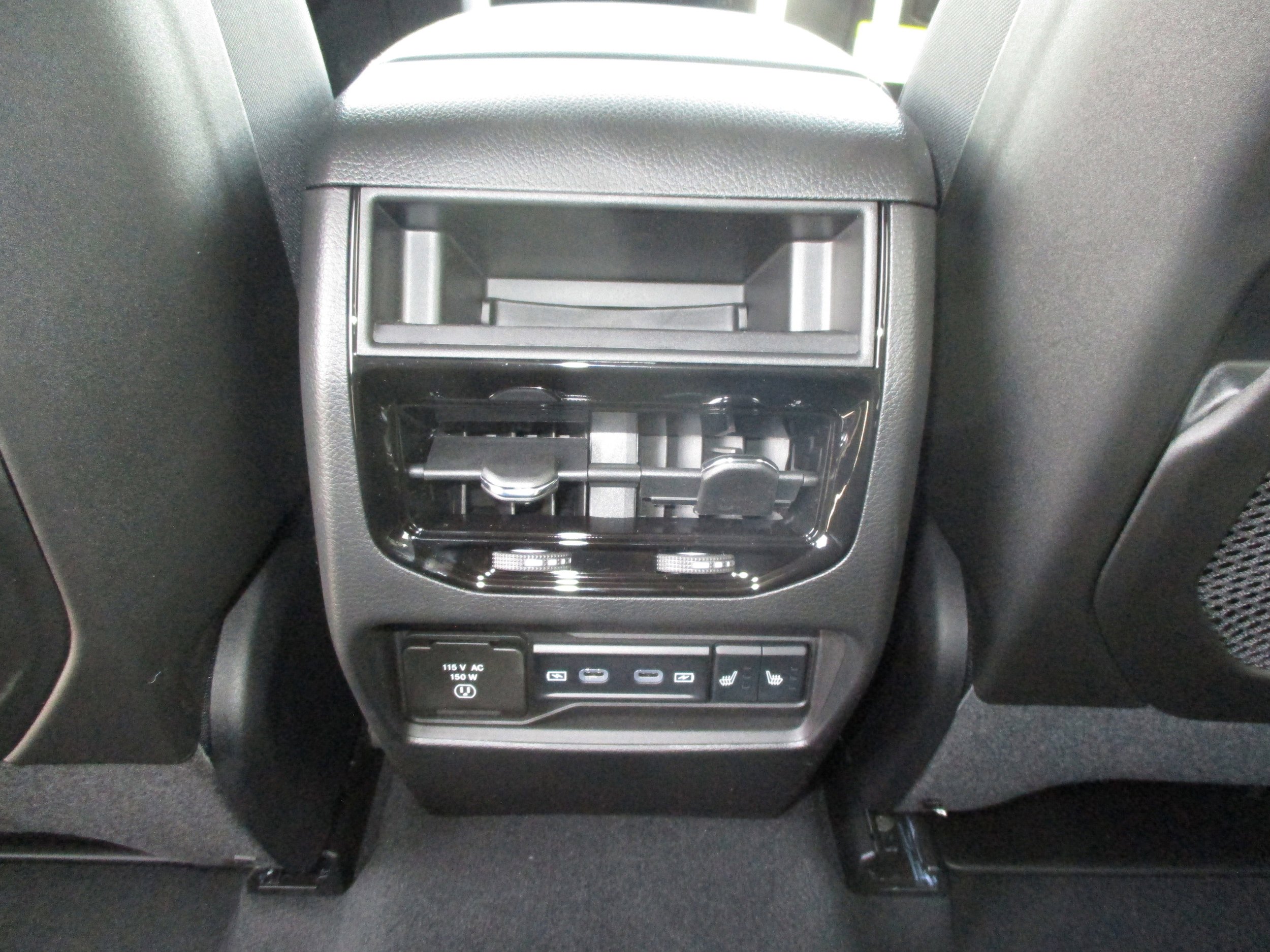 New 2026 Jeep Grand Cherokee Limited AWD/4WD image 39