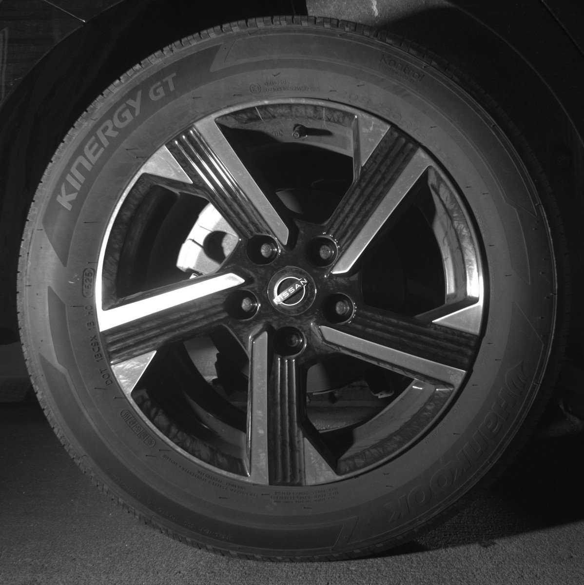 Used 2025 Nissan Sentra SV image 15