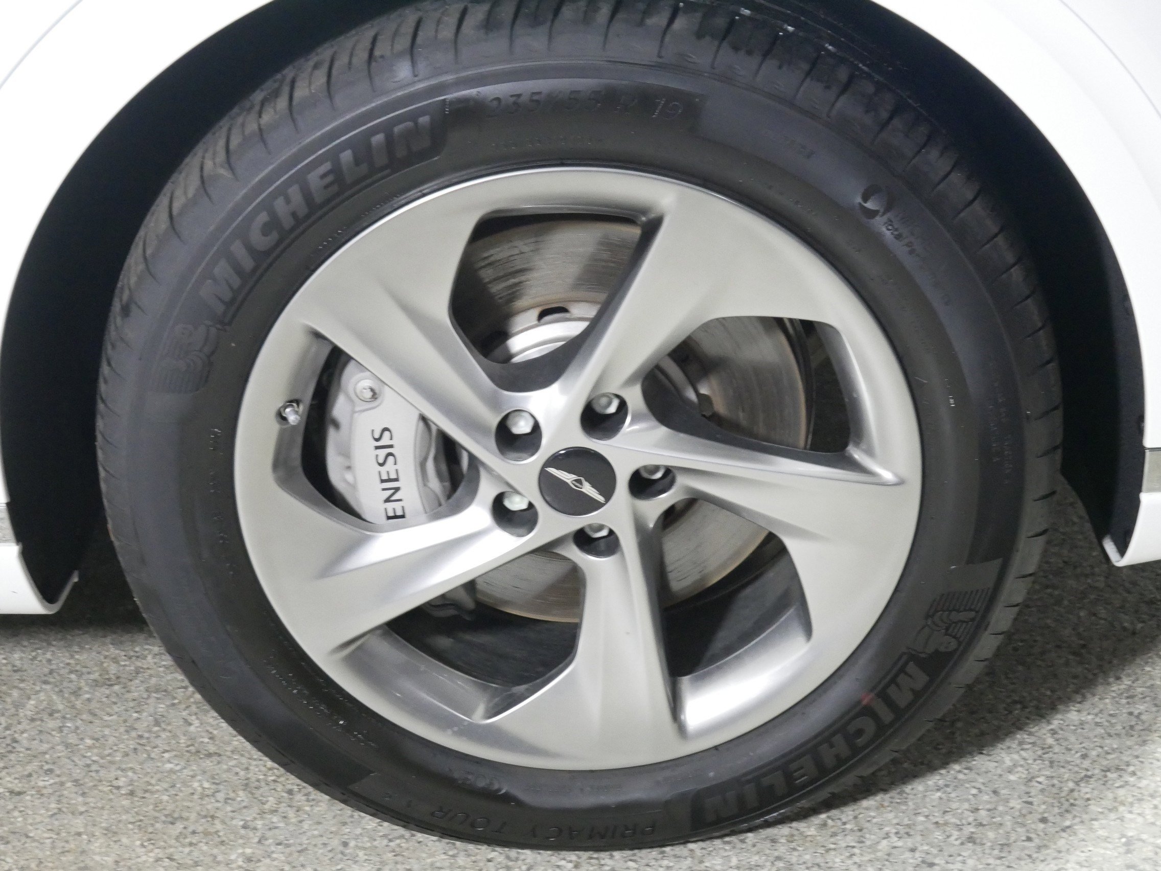 Used 2026 Genesis GV70 2.5T Advanced image 15