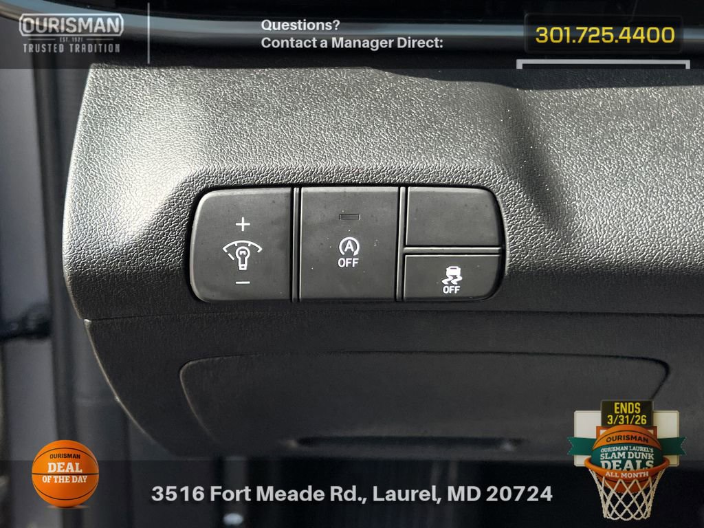 Used 2025 Hyundai Elantra SE image 25