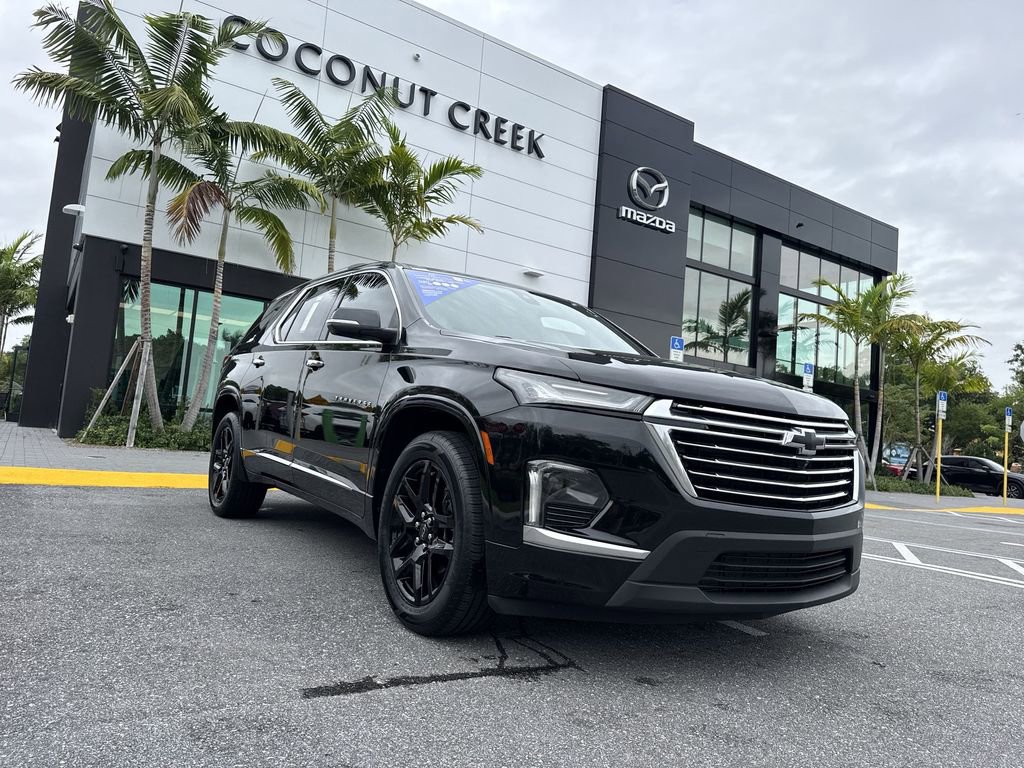 Used 2023 Chevrolet Traverse Premier FWD image 30