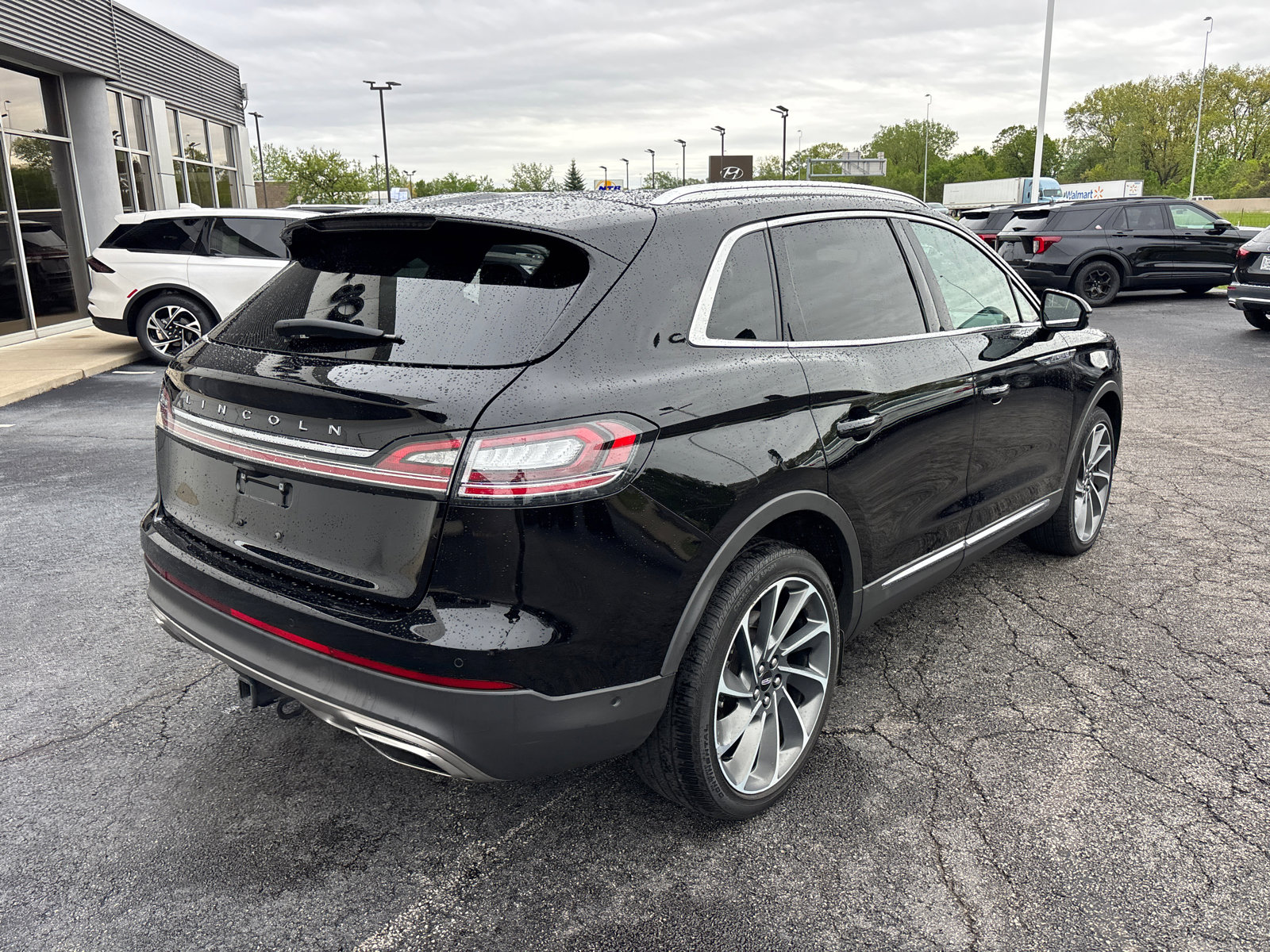 Certified 2023 Lincoln Nautilus Reserve w/ Equipment Group 202A AWD/4WD image 7