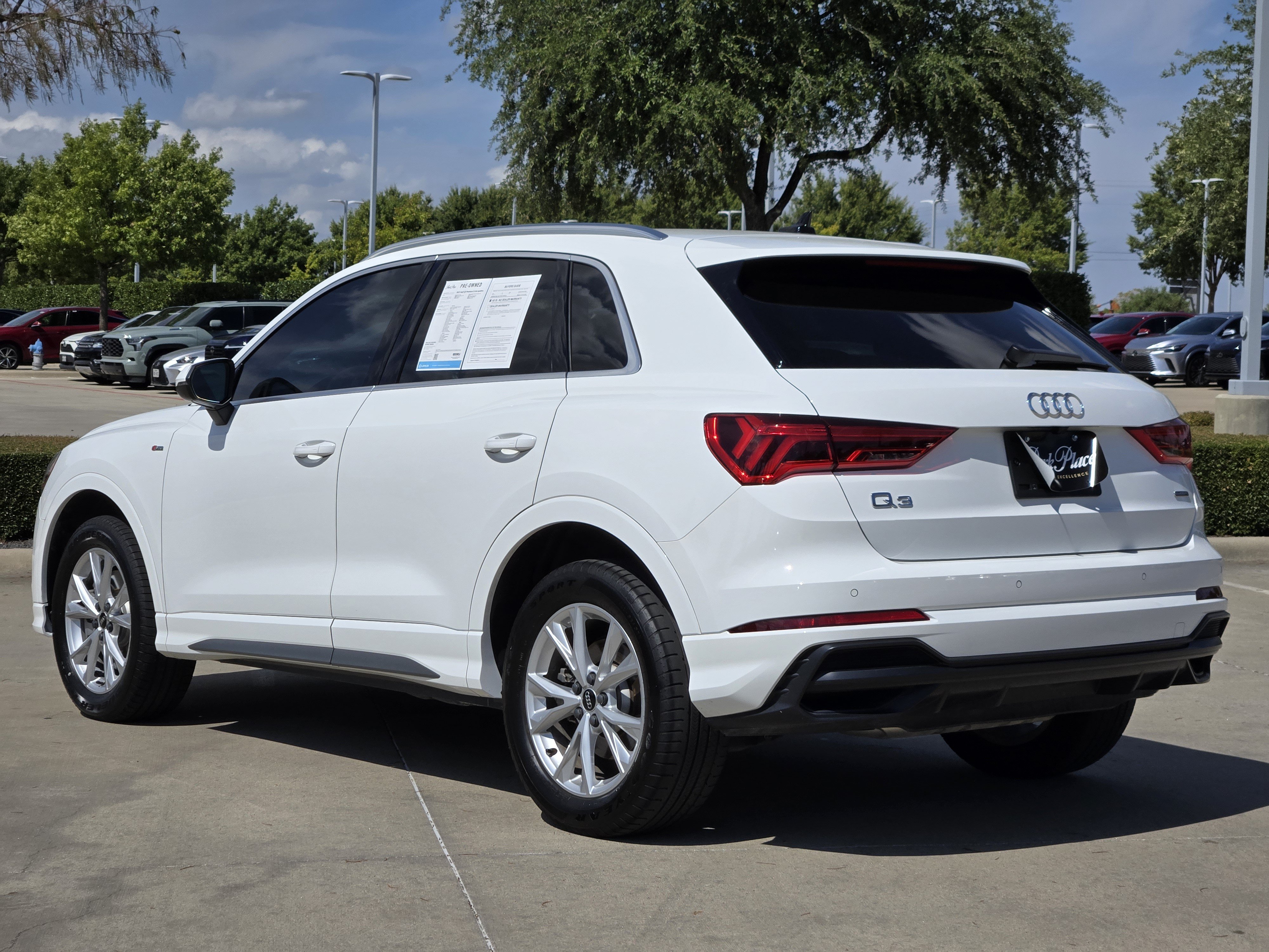 Used 2022 Audi Q3 2.0T Premium AWD/4WD image 3