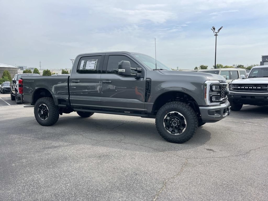 New 2026 Ford F250 Lariat w/ Tremor Off-Road Package AWD/4WD image 2
