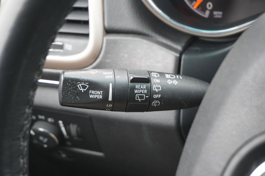 Used 2015 Jeep Grand Cherokee Limited image 19