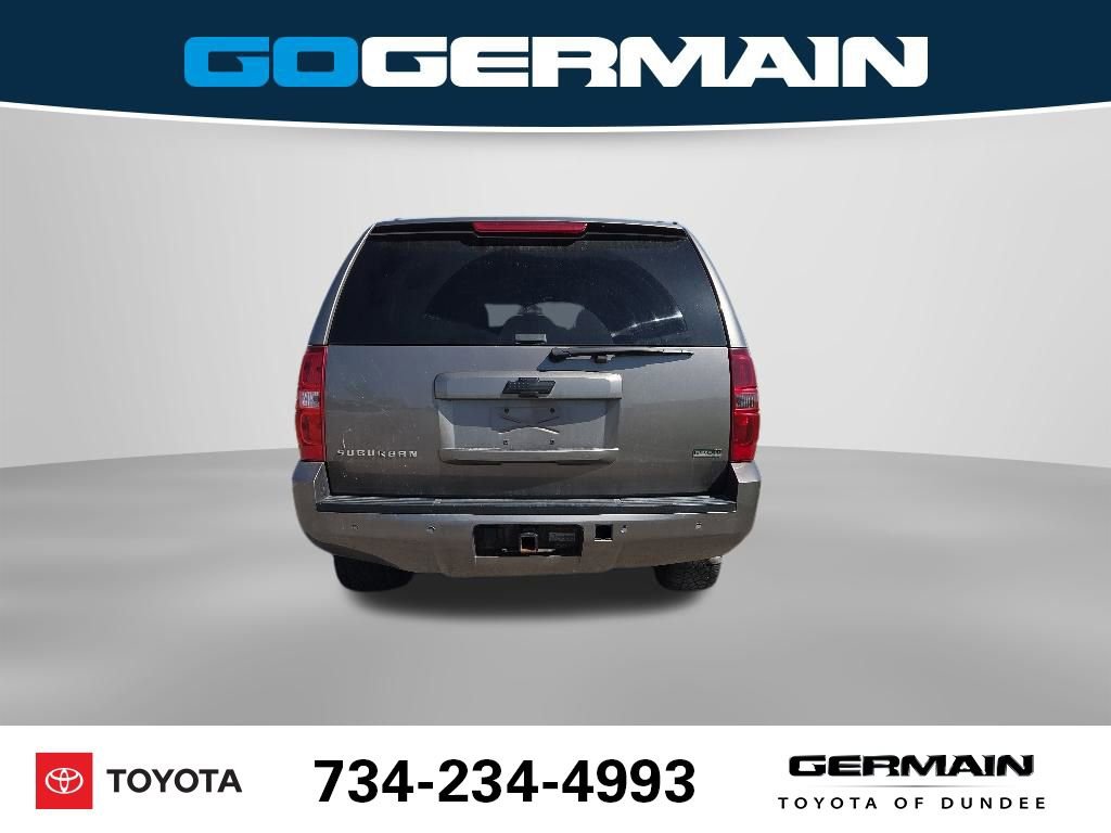 Used 2011 Chevrolet Suburban LT w/ Luxury Package AWD/4WD image 10