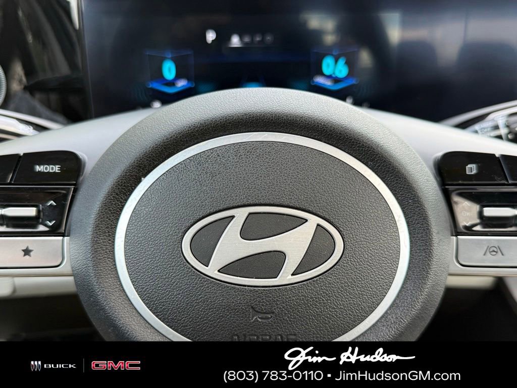 Used 2024 Hyundai Elantra Limited FWD image 26