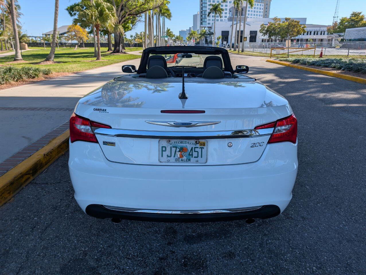 Used 2012 Chrysler 200 Touring image 7