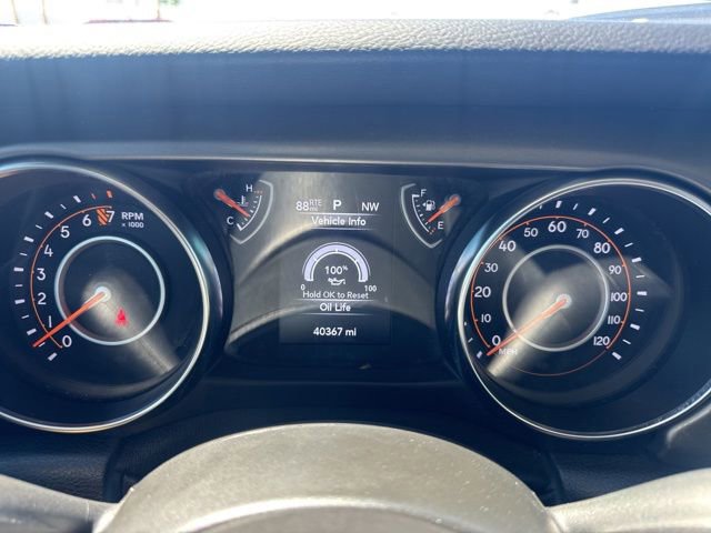 Certified 2022 Jeep Gladiator Sport AWD/4WD image 21