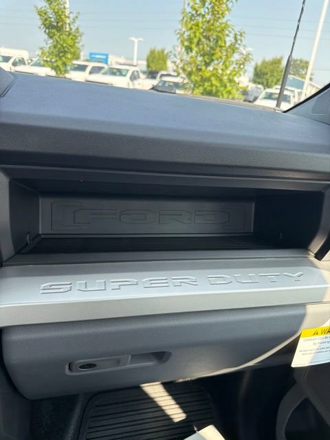 New 2026 Ford F450 XL w/ XL Chrome Package RWD image 31