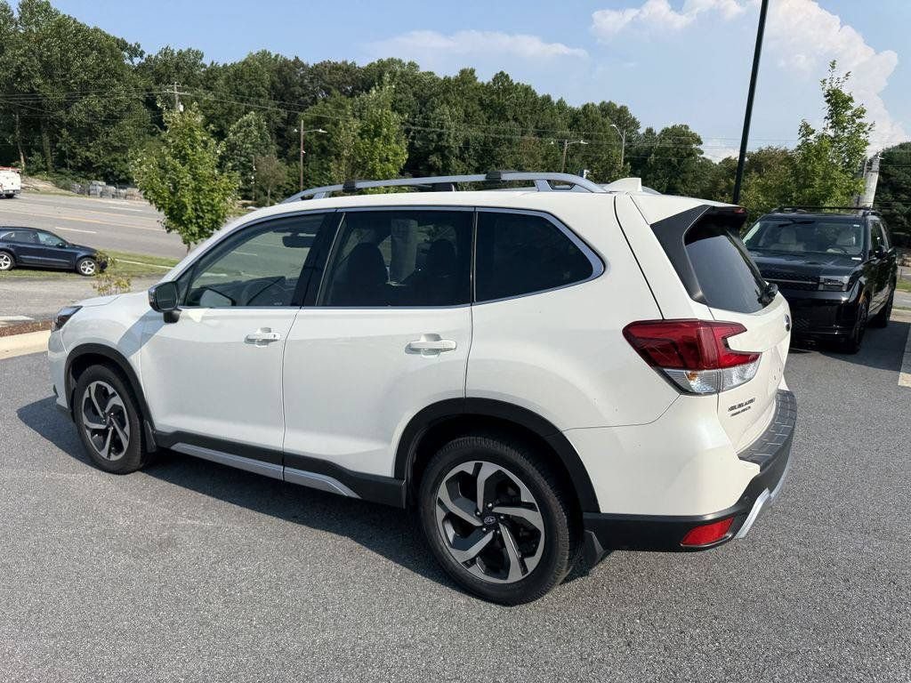 Used 2022 Subaru Forester Touring w/ Popular Package #2 AWD/4WD image 5