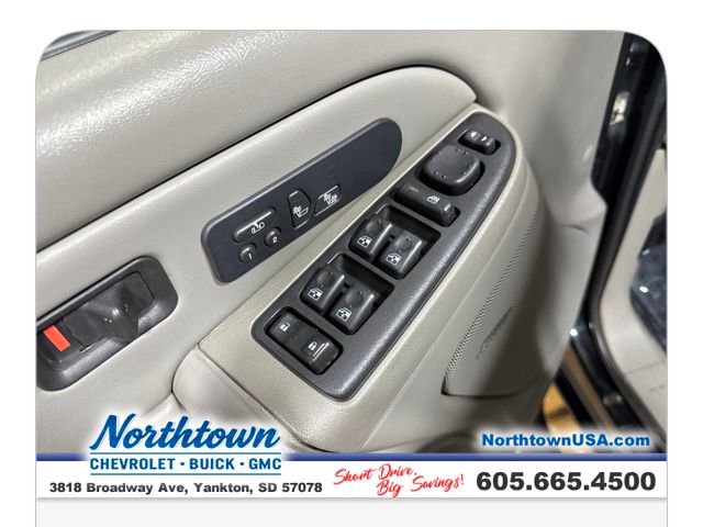 Used 2007 Chevrolet Silverado 2500 LT w/ Heavy-Duty Power Package image 12