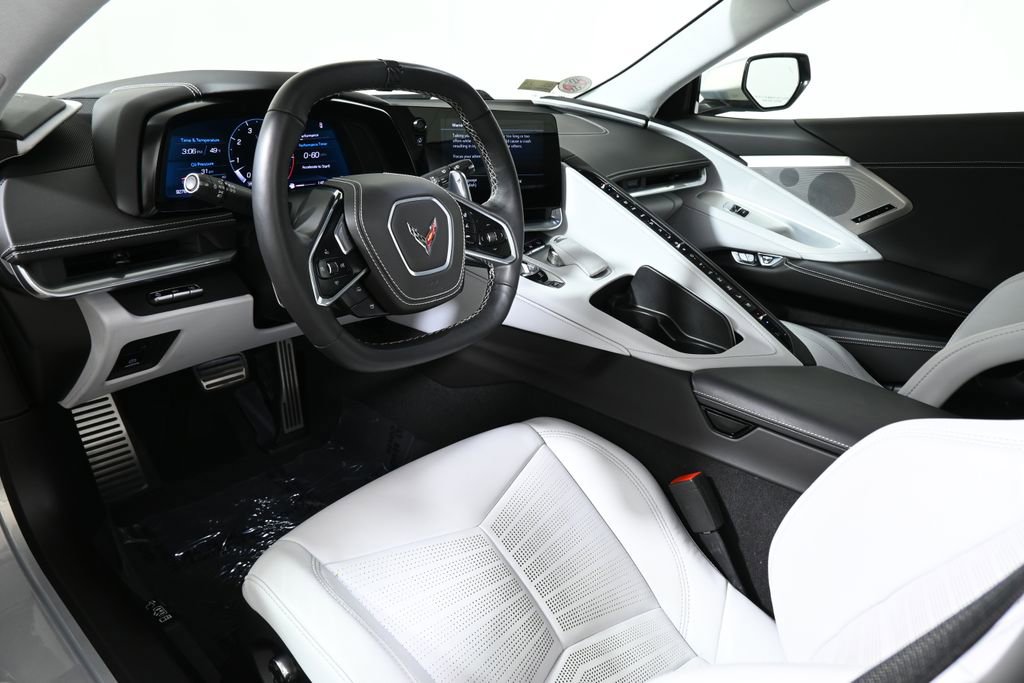 Used 2021 Chevrolet Corvette Stingray Premium Conv w/ Z51 Performance Package RWD image 14