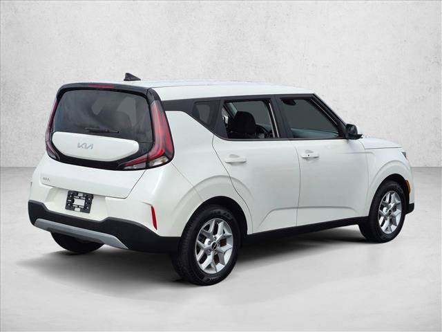 Used 2023 Kia Soul S FWD image 5