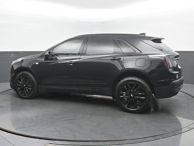 Used 2022 Cadillac XT5 Sportv w/ LPO, ONYX Package AWD/4WD image 3