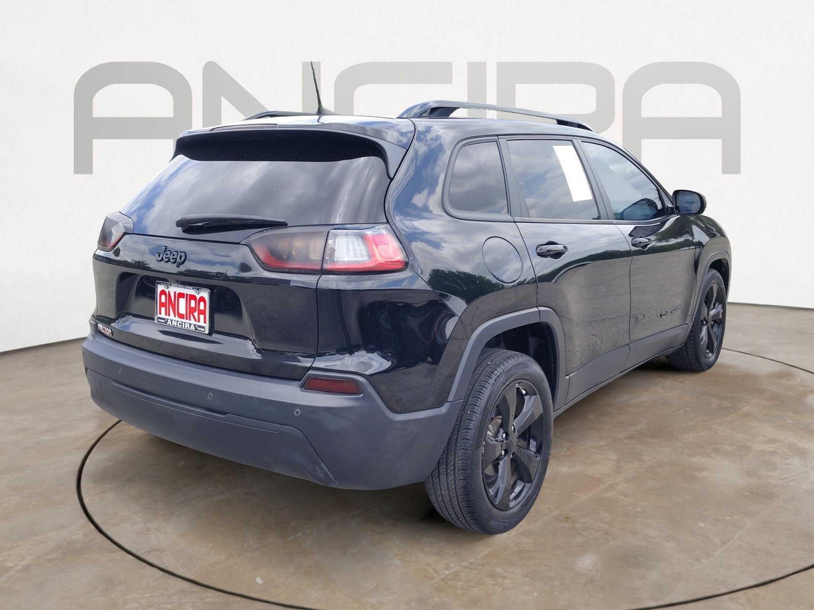 Used 2020 Jeep Cherokee Latitude Plus FWD image 12