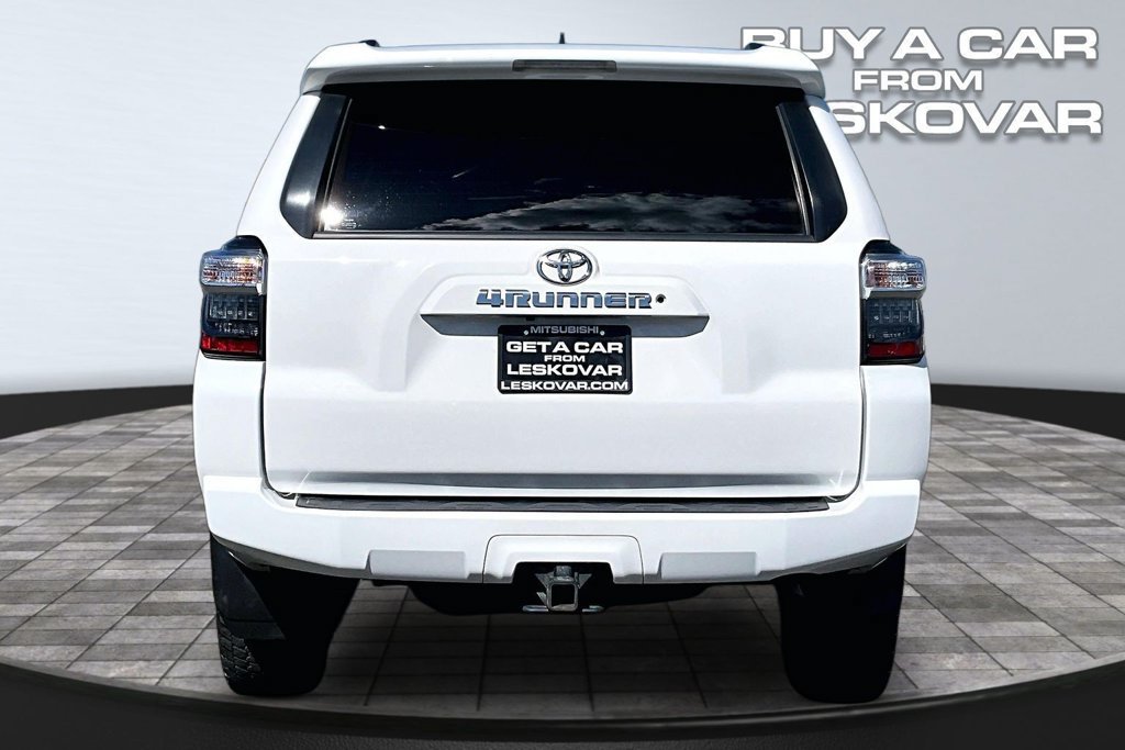 Used 2019 Toyota 4Runner SR5 Premium AWD/4WD image 4