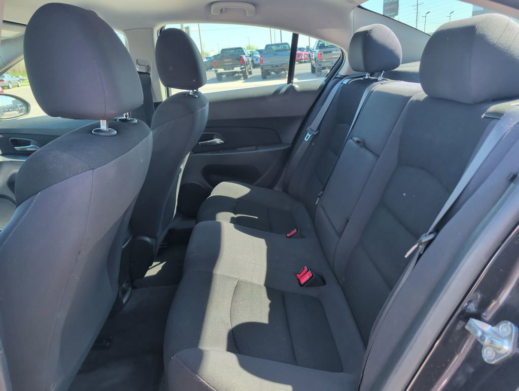 Used 2015 Chevrolet Cruze LT image 18