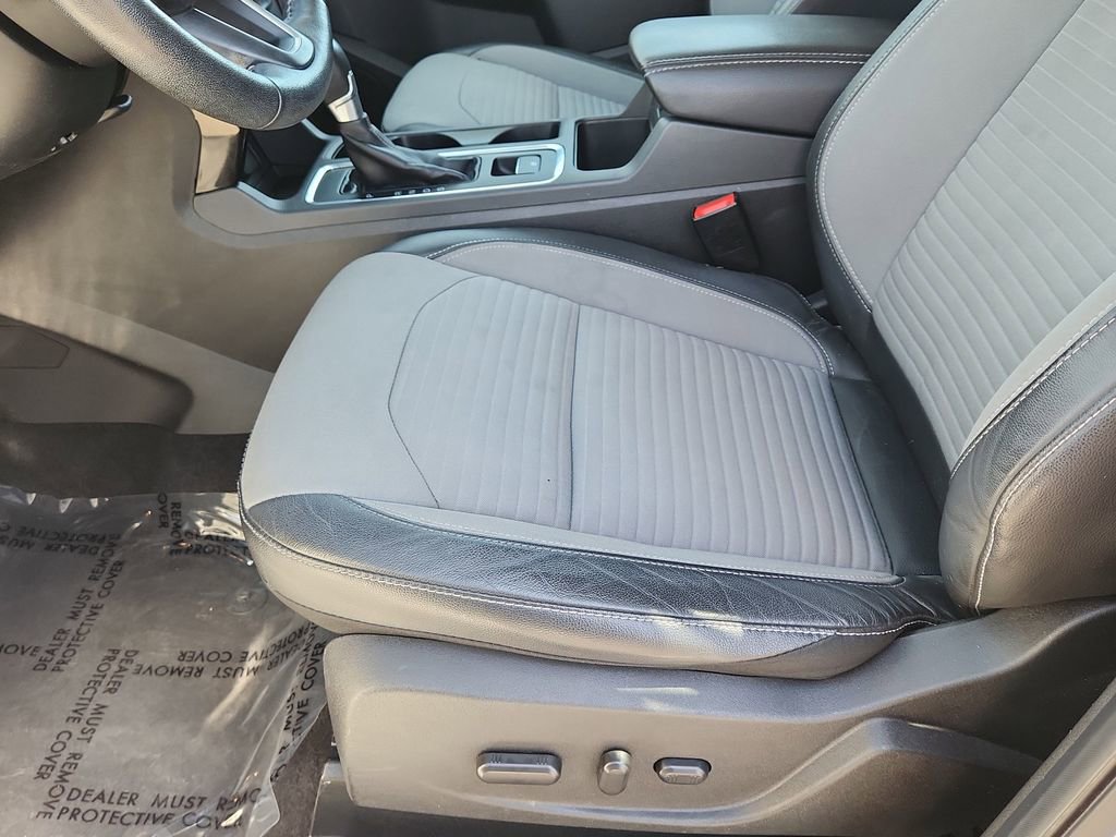 Used 2018 Ford Escape SE w/ SE Sport Appearance Package AWD/4WD image 9