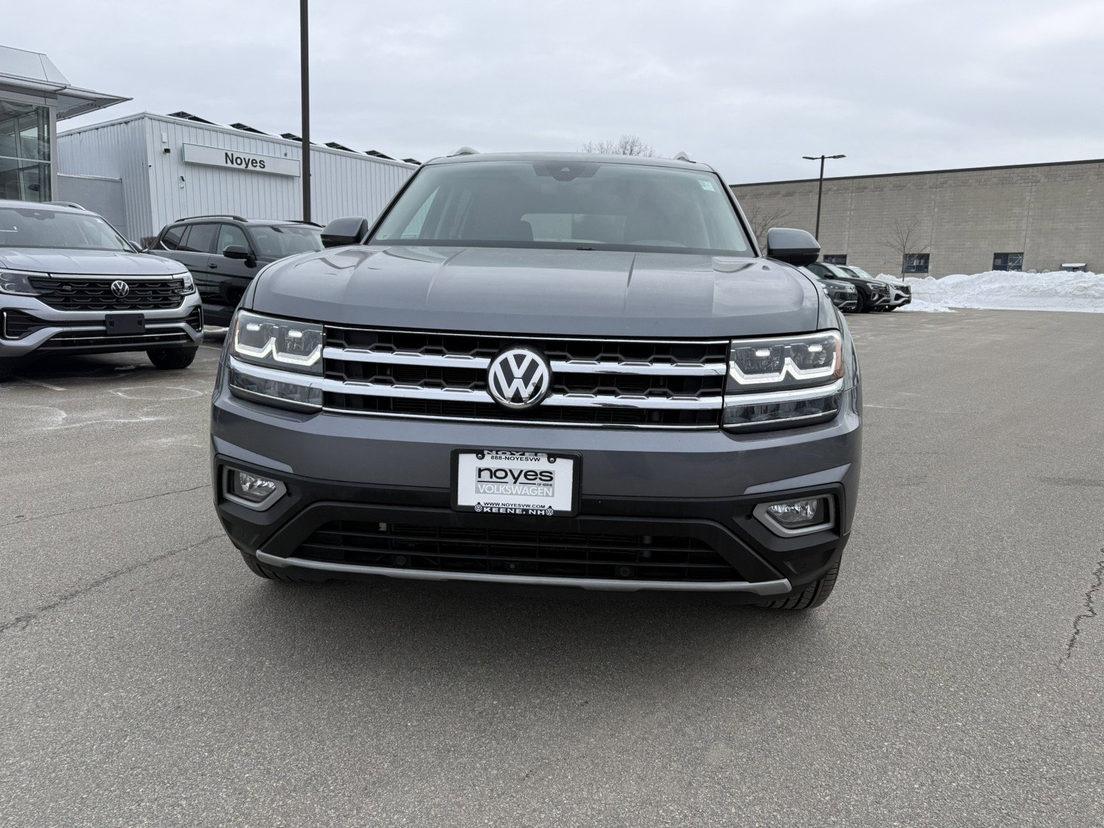 Used 2019 Volkswagen Atlas SEL Premium AWD/4WD image 2