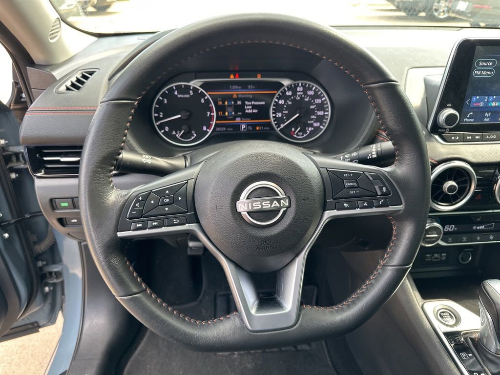 Used 2024 Nissan Sentra SR FWD image 17