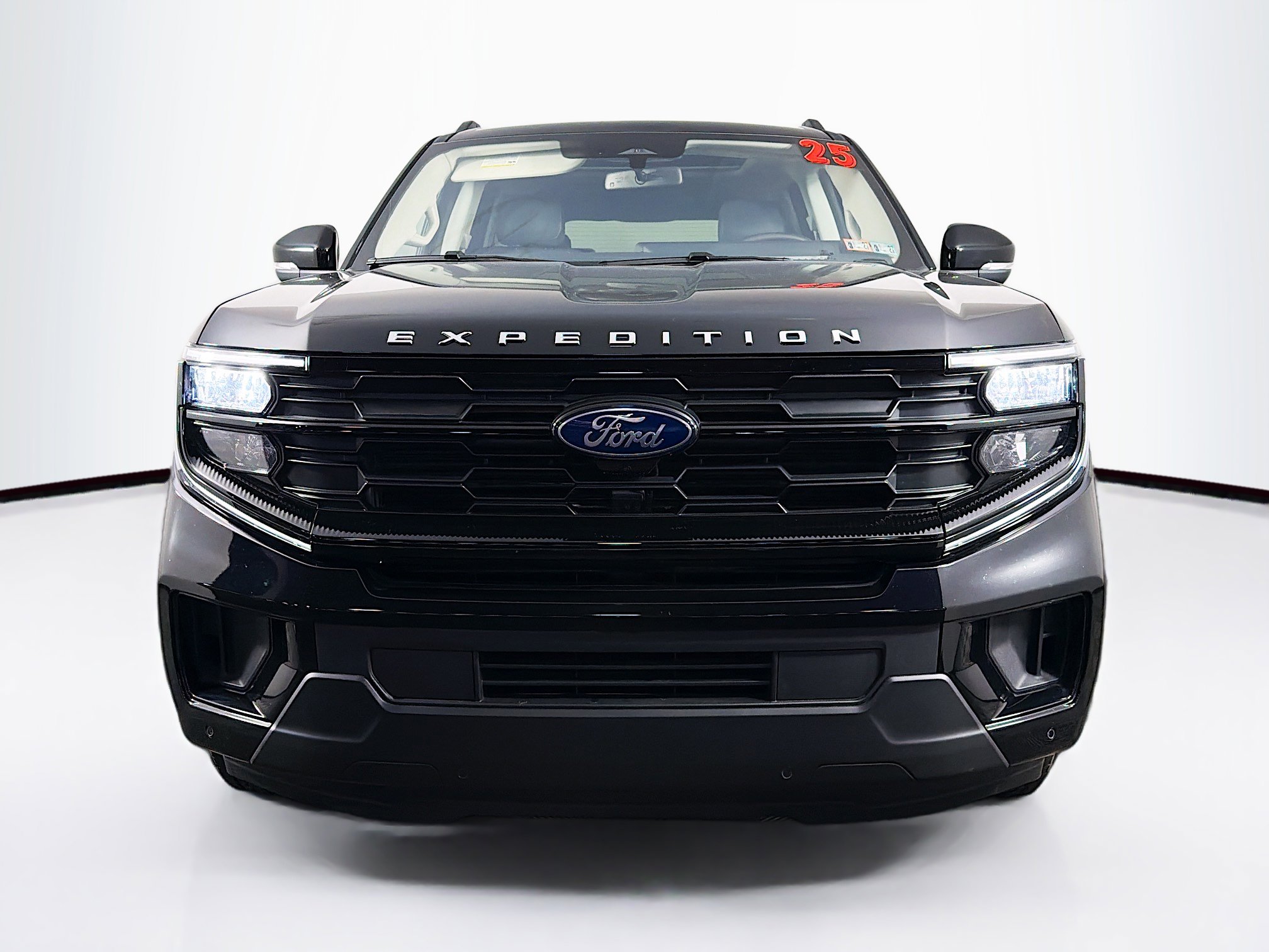 Used 2025 Ford Expedition Max Active image 3