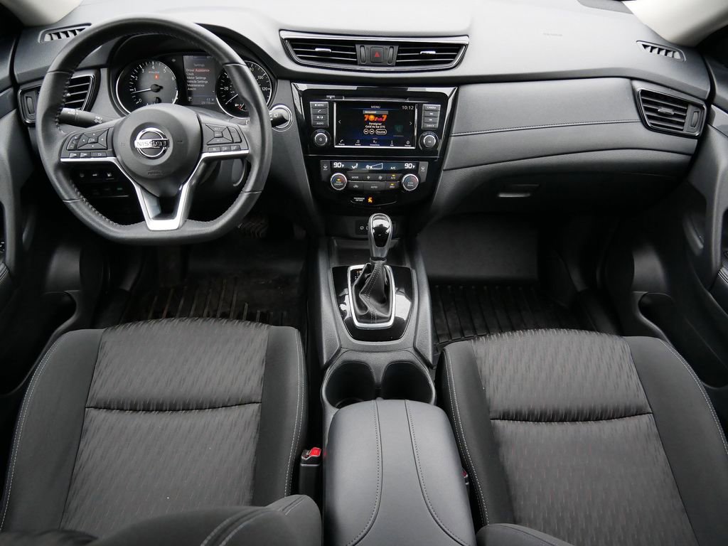 Used 2020 Nissan Rogue SV image 14
